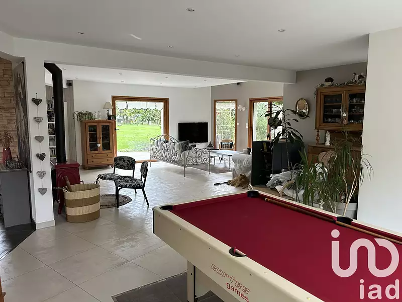 Maison, 323 m²