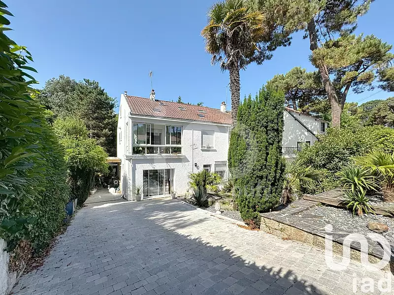 Maison, 200 m²