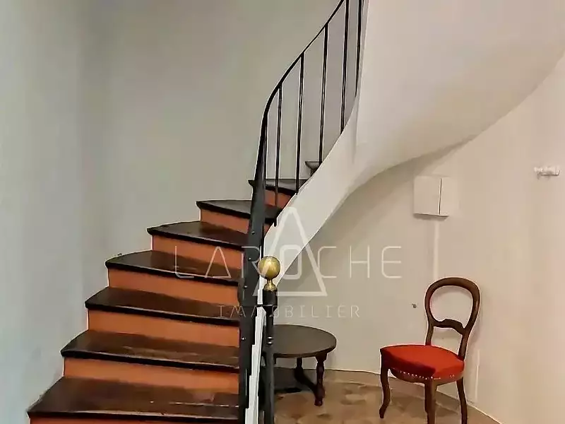 Maison, 221 m²