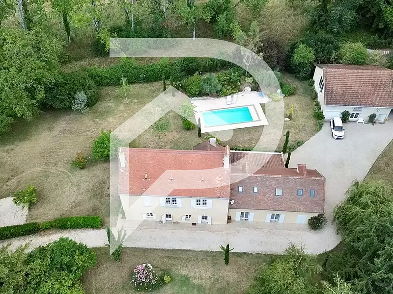 Maison, 280 m²