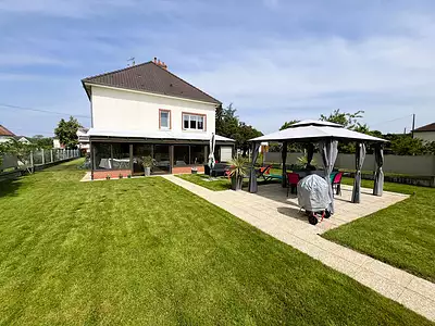 Maison, 185 m²