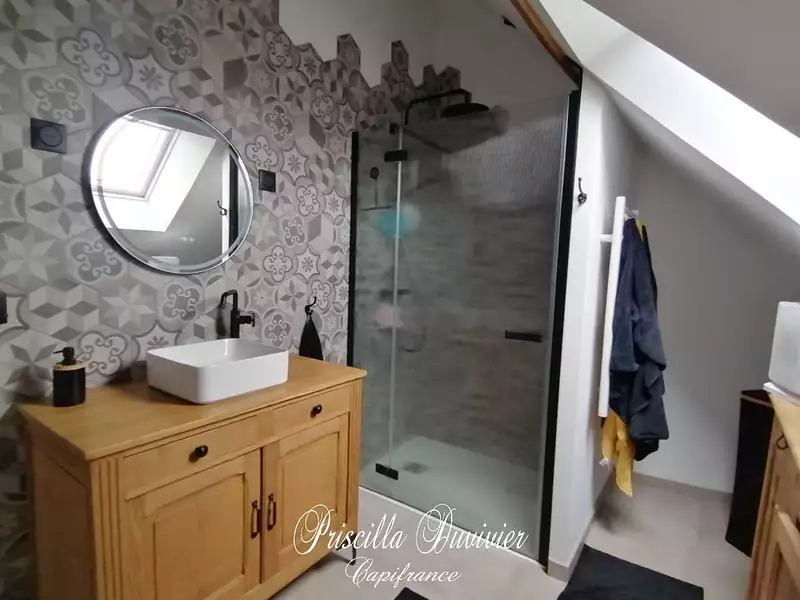 Maison, 102 m²