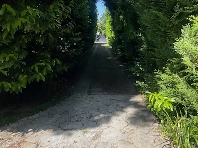 Terrain, 1 480 m²