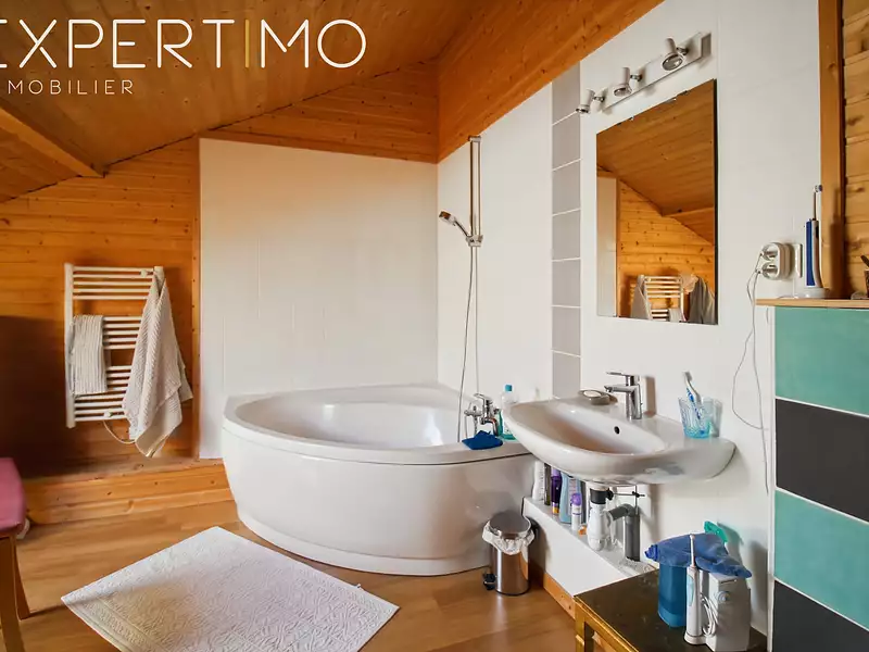 Maison, 163 m²