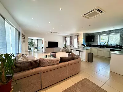 Maison, 148 m²