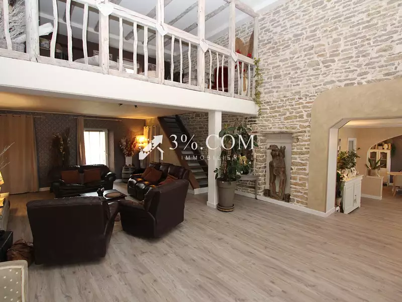 Maison, 240 m²
