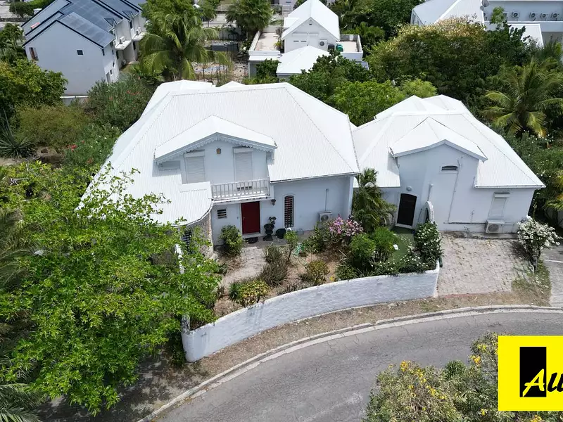 Maison, 383 m²