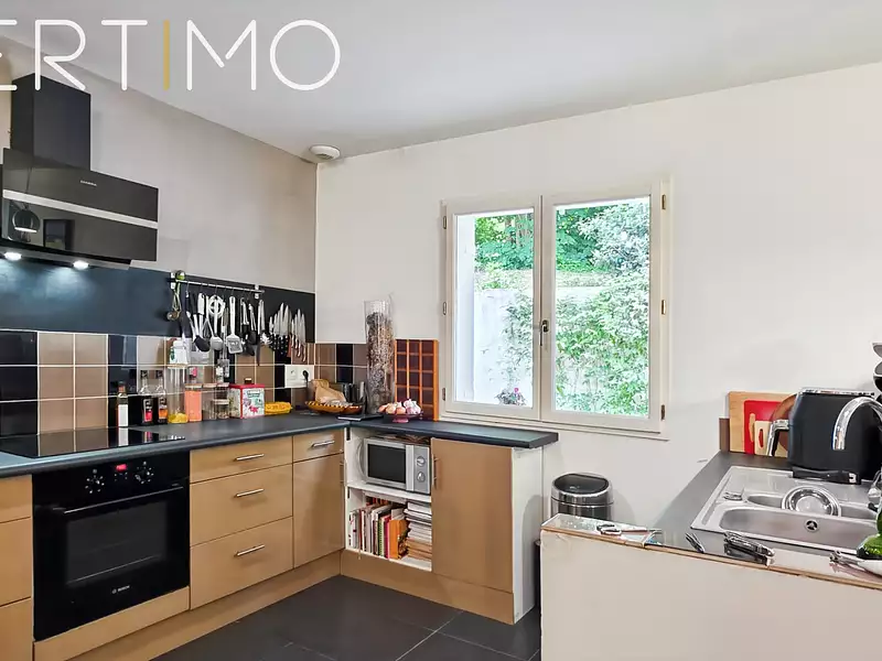 Maison, 242 m²