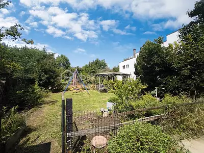 Maison, 210 m²