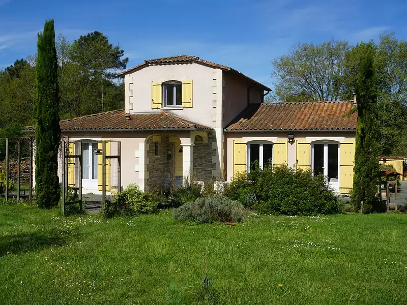 Maison, 161 m²
