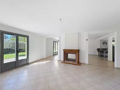 Maison, 240 m²