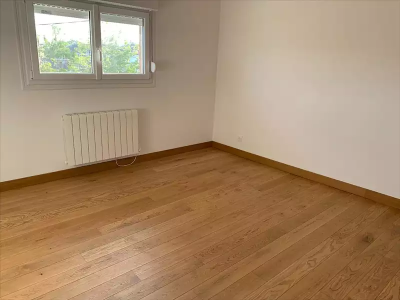 Immeuble, 654 m²