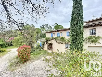 Maison, 251 m²