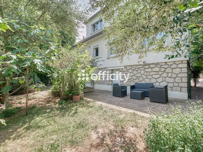 Maison, 165 m²