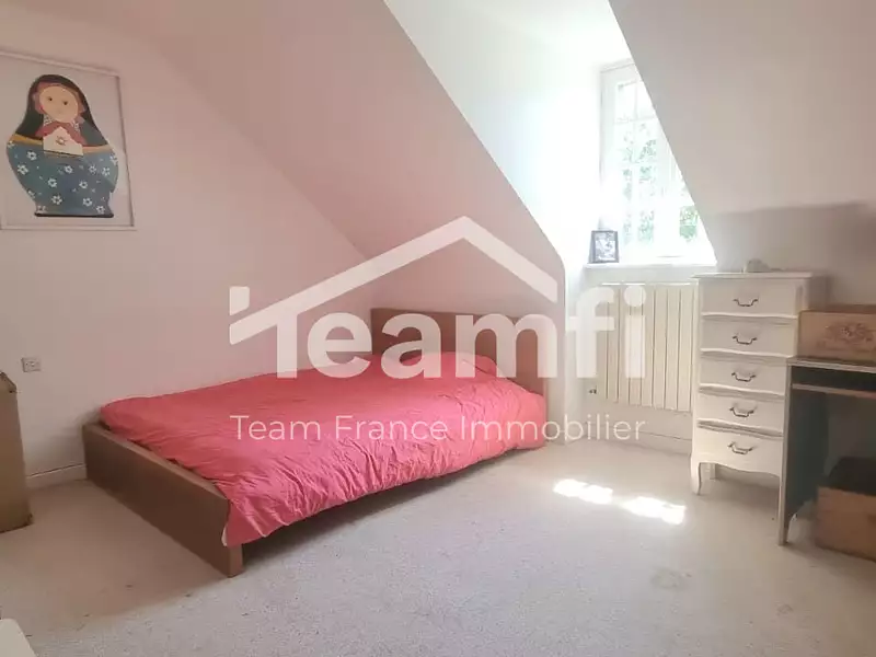 Maison, 245 m²