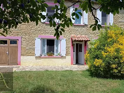 Maison, 165 m²