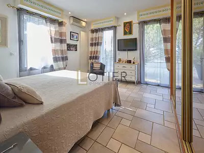 Maison, 320 m²