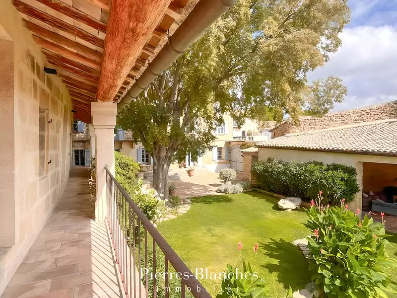 Maison, 540 m²