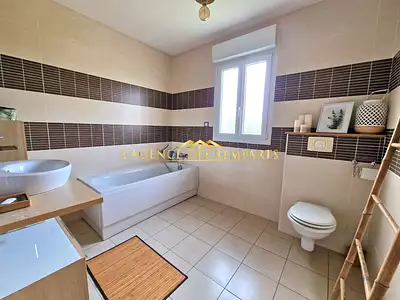Maison, 160 m²