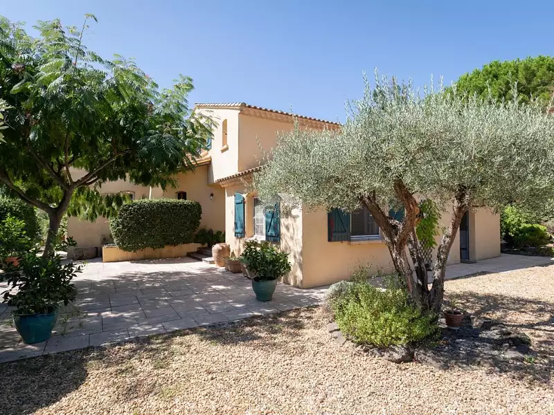 Maison, 215 m²