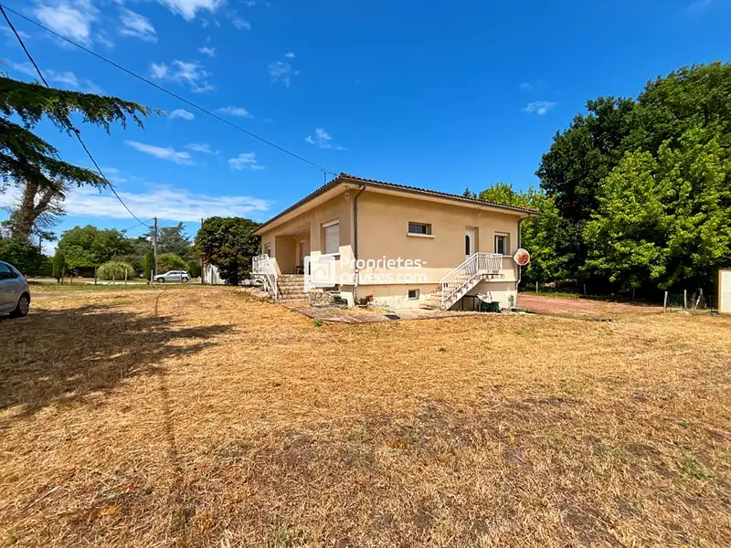 Maison, 220 m²