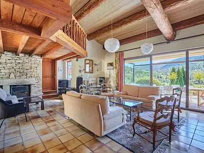 Maison, 334 m²