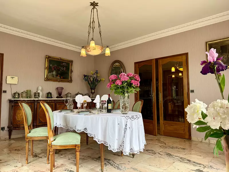 Maison, 245 m²