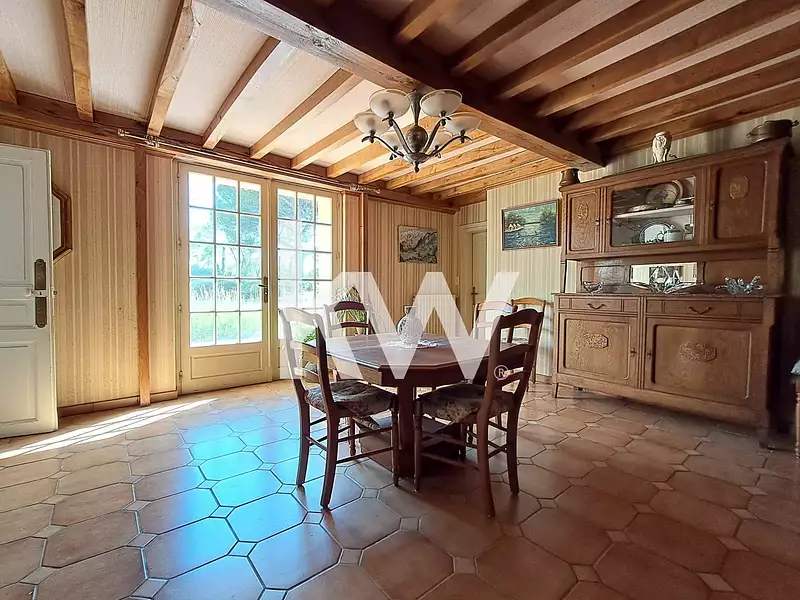 Maison, 381 m²