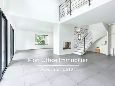 Maison, 190 m²