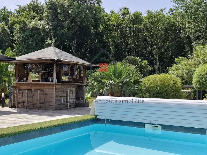 Maison, 165 m²
