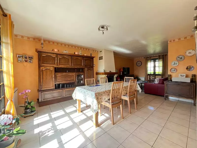 Maison, 77 m²