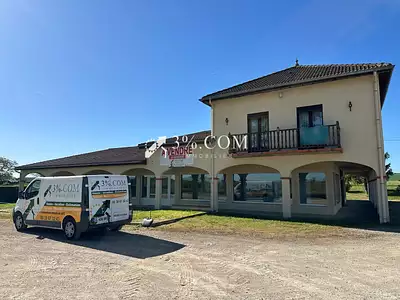 Maison, 639 m²