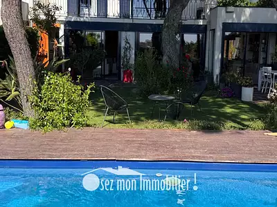 Maison, 260 m²
