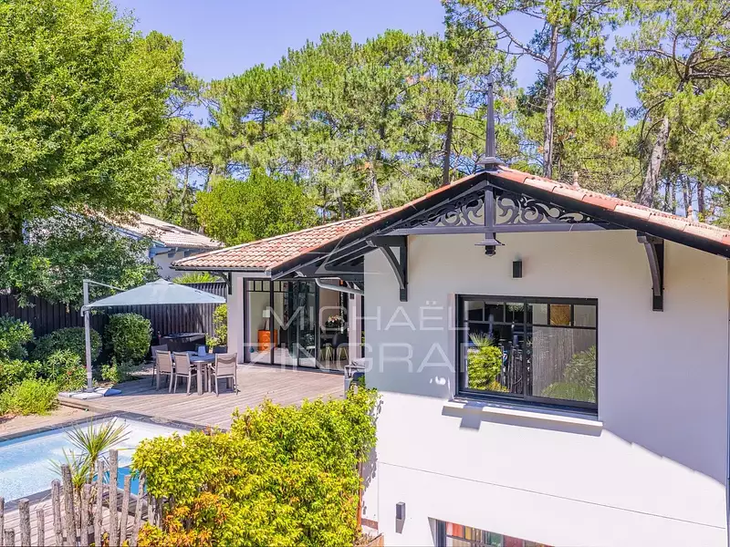 Maison, 198 m²