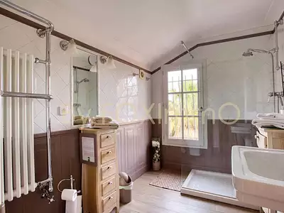 Maison, 267 m²