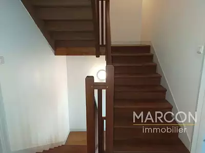 Immeuble, 130 m²