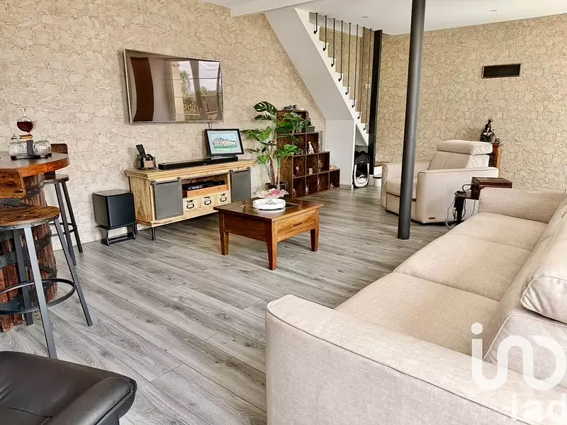 Maison, 303 m²