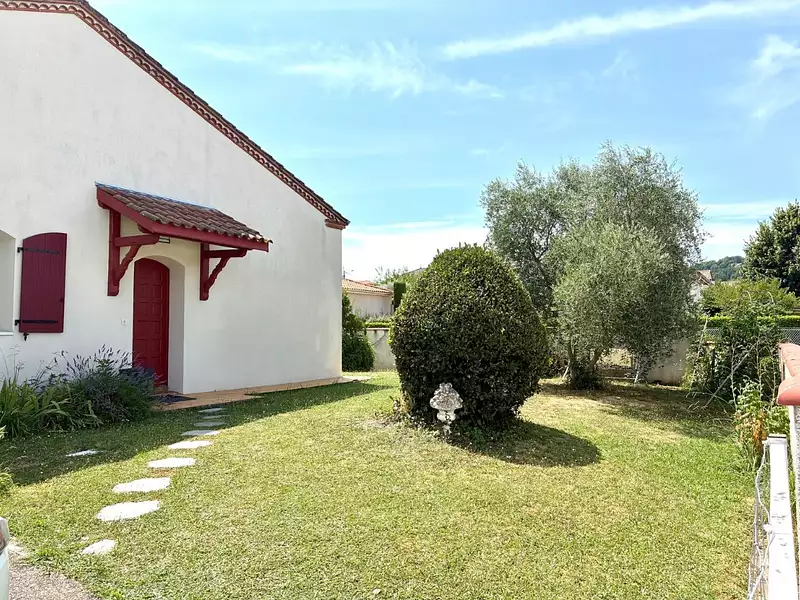 Maison, 250 m²