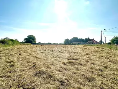 Terrain, 3 810 m²