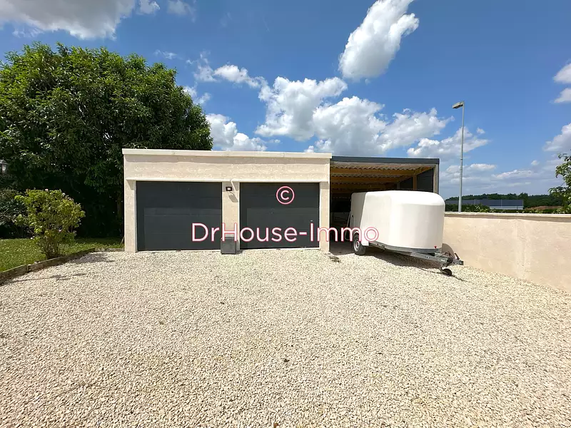 Maison, 221 m²
