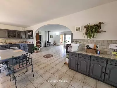 Maison, 239 m²