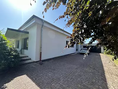 Maison, 220 m²