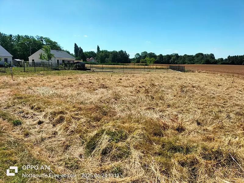 Terrain, 850 m²