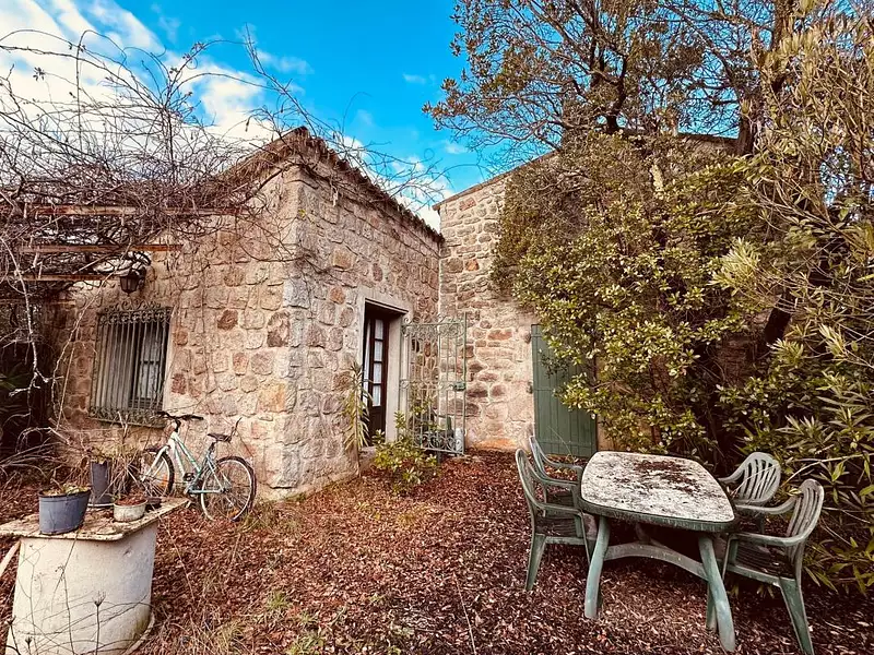 Maison, 700 m²