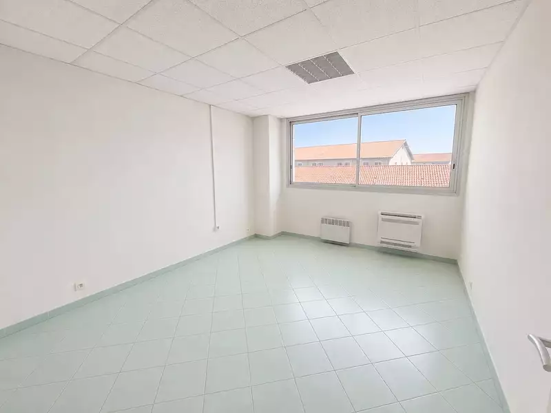 Divers, 246,73 m²