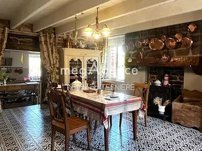 Maison, 162 m²