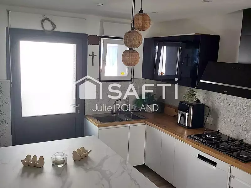 Maison, 115 m²