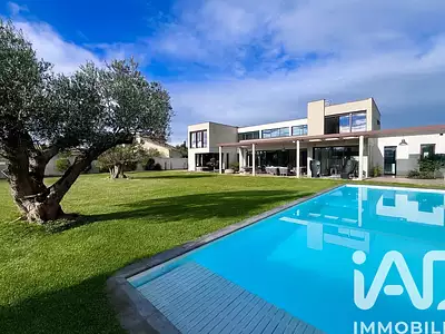 Maison, 276 m²