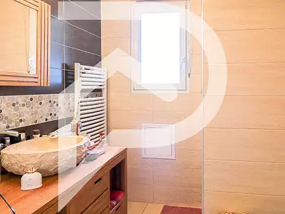 Maison, 203 m²