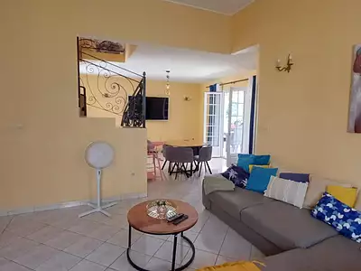 Maison, 250 m²
